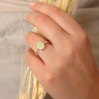 Fasetowany Opal - Pierścionek