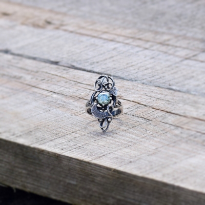 Księżycowy Pierścionek z Liśćmi Bluszczu