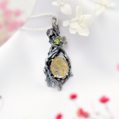 Leśny Naszyjnik z Kwarcem z Rutylem