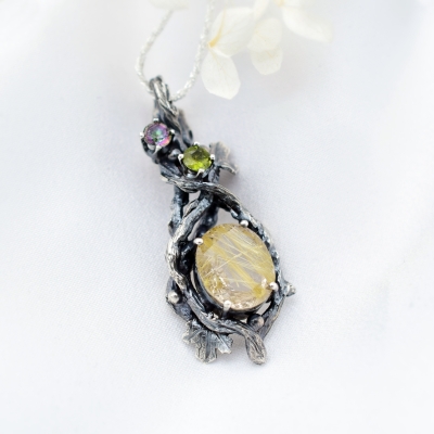 Wisiorek z Kamieniem Włosy Wenus