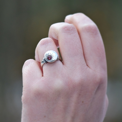 Pierścionek z Kopułką