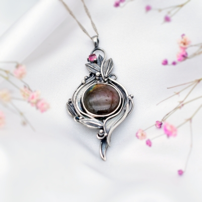 Srebrny Wisiorek z Labradorytem i Turmalinem