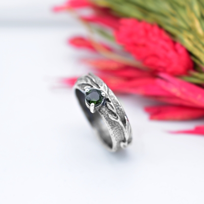 Pierścionek Gałązka z Zielonym Turmalinem