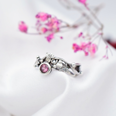 Roślinny Pierścionek z Liśćmi Bluszczu