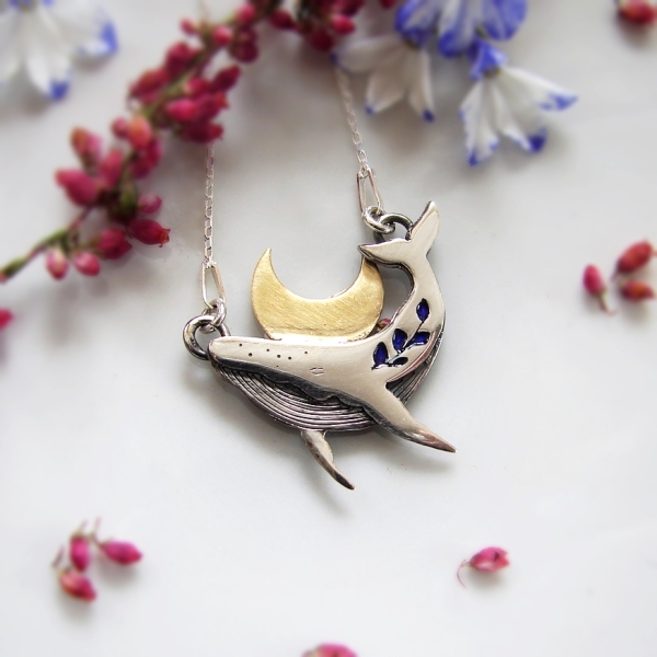 Naszyjnik z Wielorybem